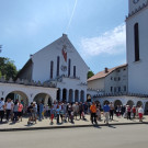 03b494bd757a52a00eb85f5a05908e66_w135_h135_cp