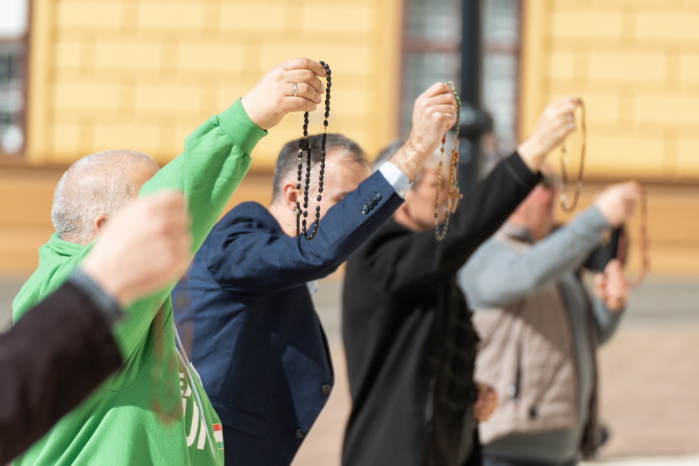 896_2025_04_05_terden_allo_rozsafuzer_57