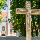 ec2ba8a351254a8d560a42cde57ec79e_w135_h135_cp