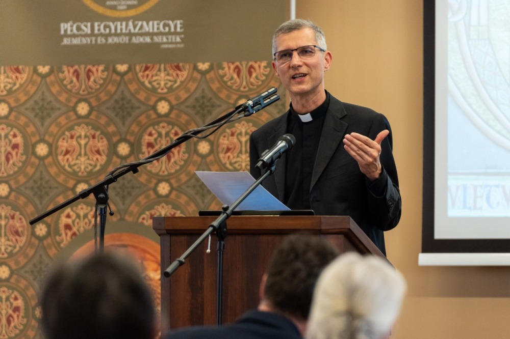 imageye___-_imgi_48_783_2024_05_08_szabadegyetem_24