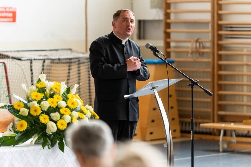 imgi_18_thumb_781_2024_04_21_lelki delutan paks_15