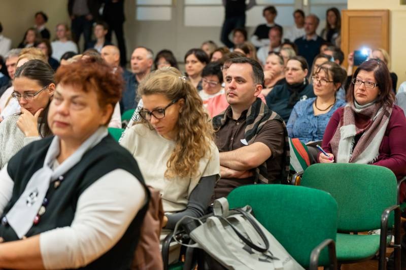 imgi_27_thumb_780_2024_04_20_nagy lajos konferencia_33