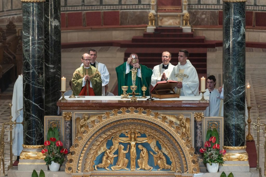 imgi_69_2024_07_07_pecs_ujmise_43