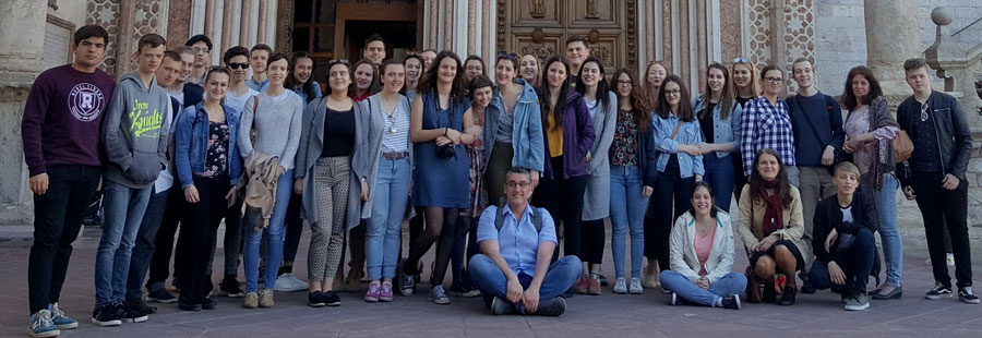 Szt-Ferenc-bazilika-altemplom-bejarat_K