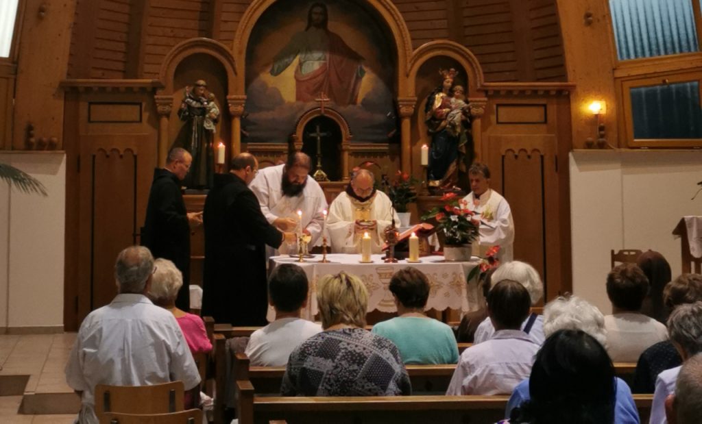 korhazlelkeszseg-kozarmisleny2