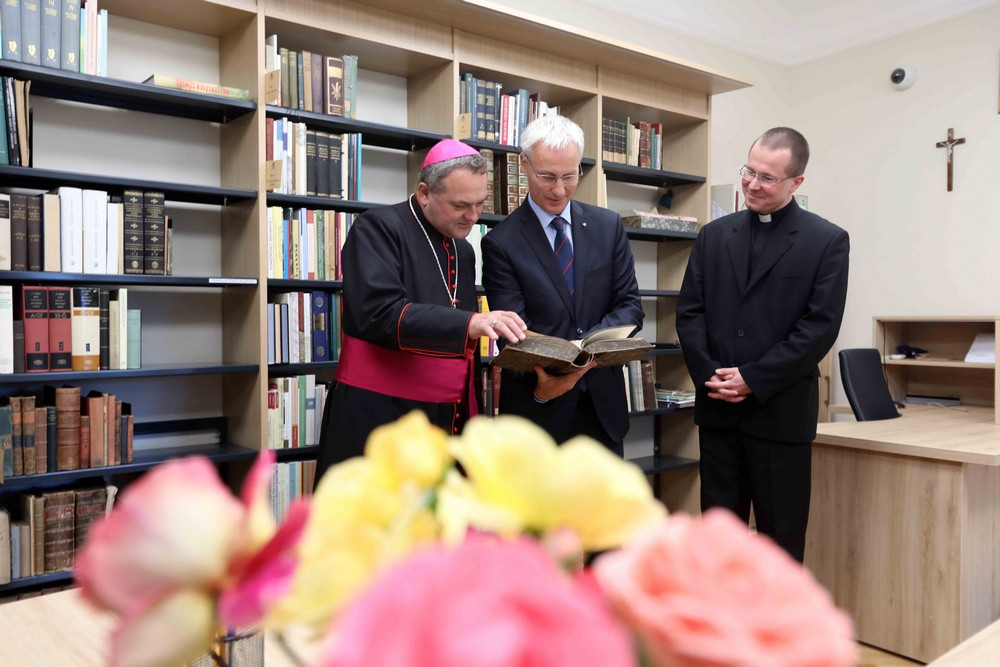 155_20211007-PEM-Konyvtarmegnyito-137