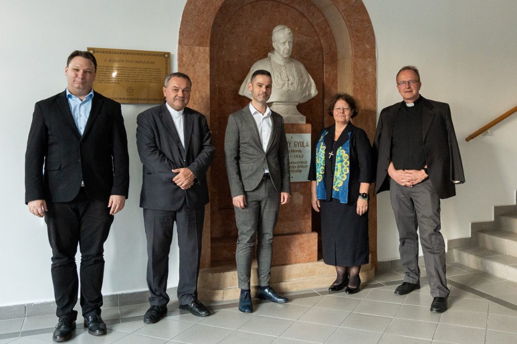 2024_10_21_konyvbemutato_pius_52