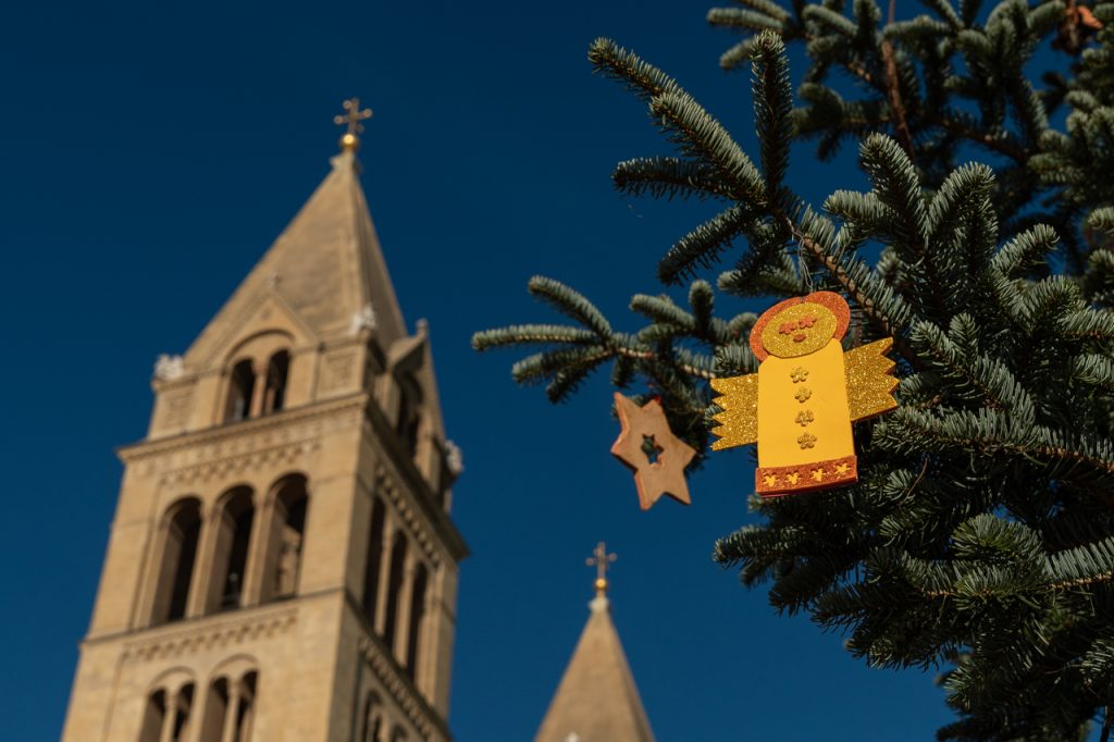 2024_12_19_karacsonyfa_04-2