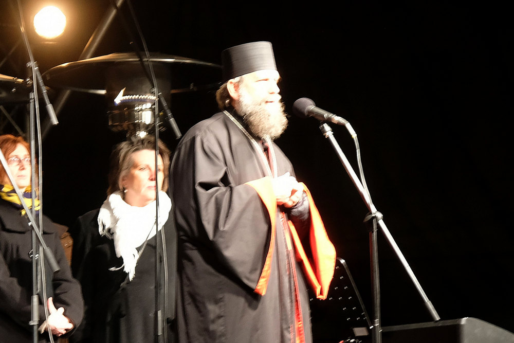 Advent1-gyertyagyujtas-Pecs-08b