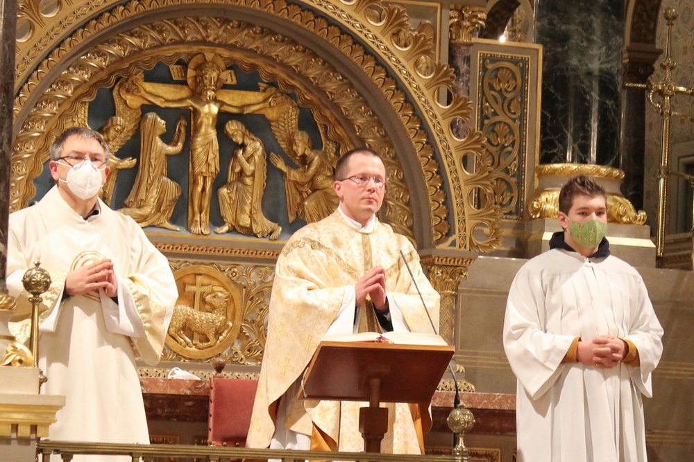 Advent2-3-szerda-nyito-b