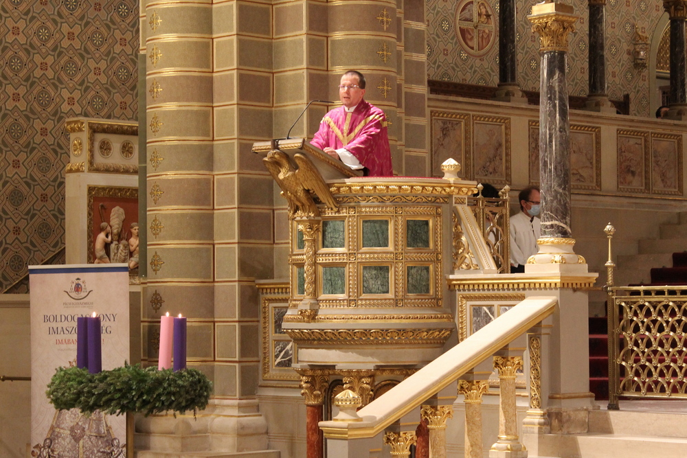 Advent3-4-csutortok-nyito-b