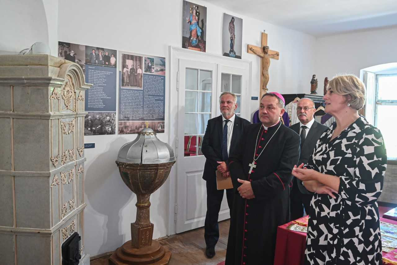 Egyhaztorteneti_kiallitas5