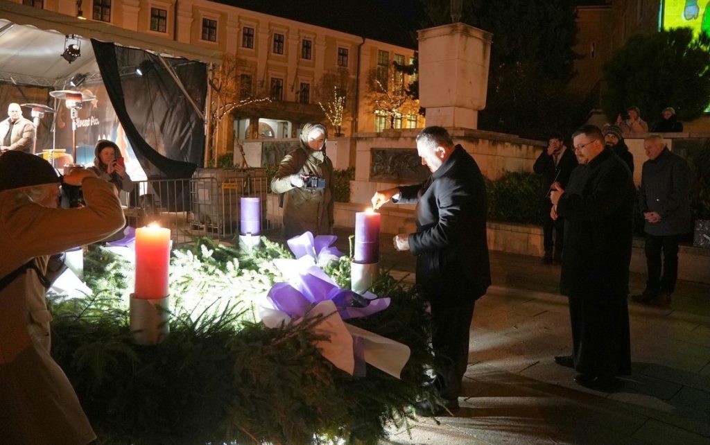 Gyertyagyujtas-221217-08