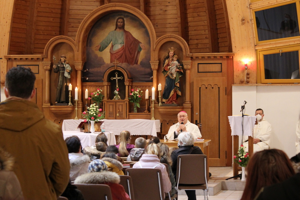 Gyertyaszentelo-Boldogasszony-Kozarmisleny-nyito-b