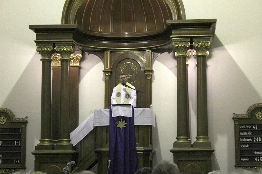 Okumenikus-imahet-6-nyito-b