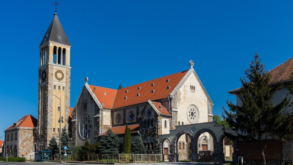 Pécs_gyárváros_templom