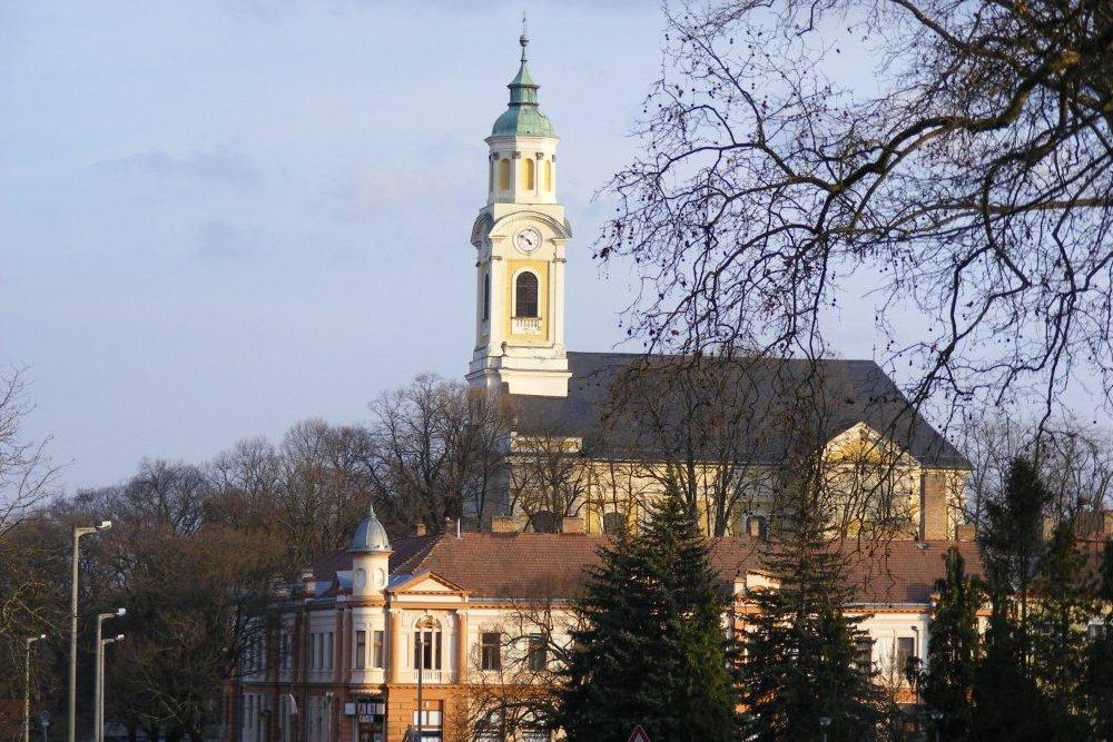 Szent-Kereszt-Plebania-templom-Hogyesz-2