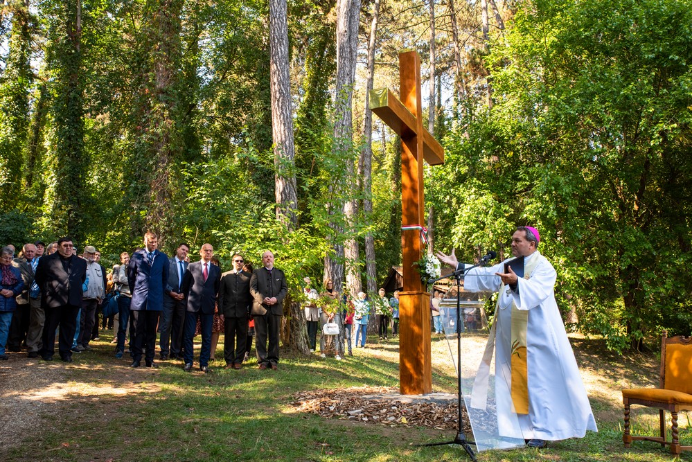 Tamasi-kereszt-megaldasa-58