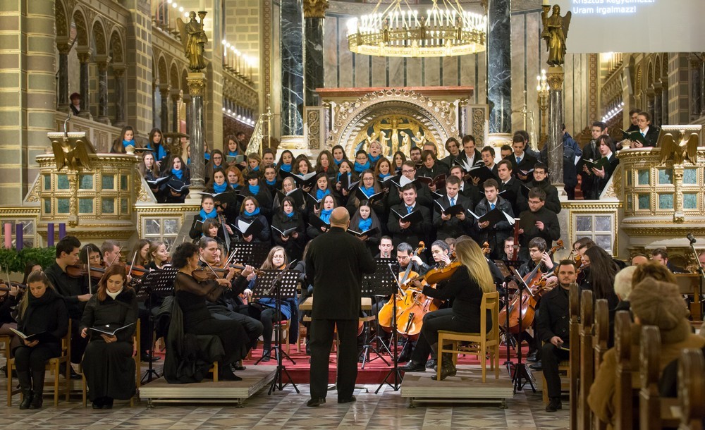 advent-pte-muveszeti-kar-zenekar