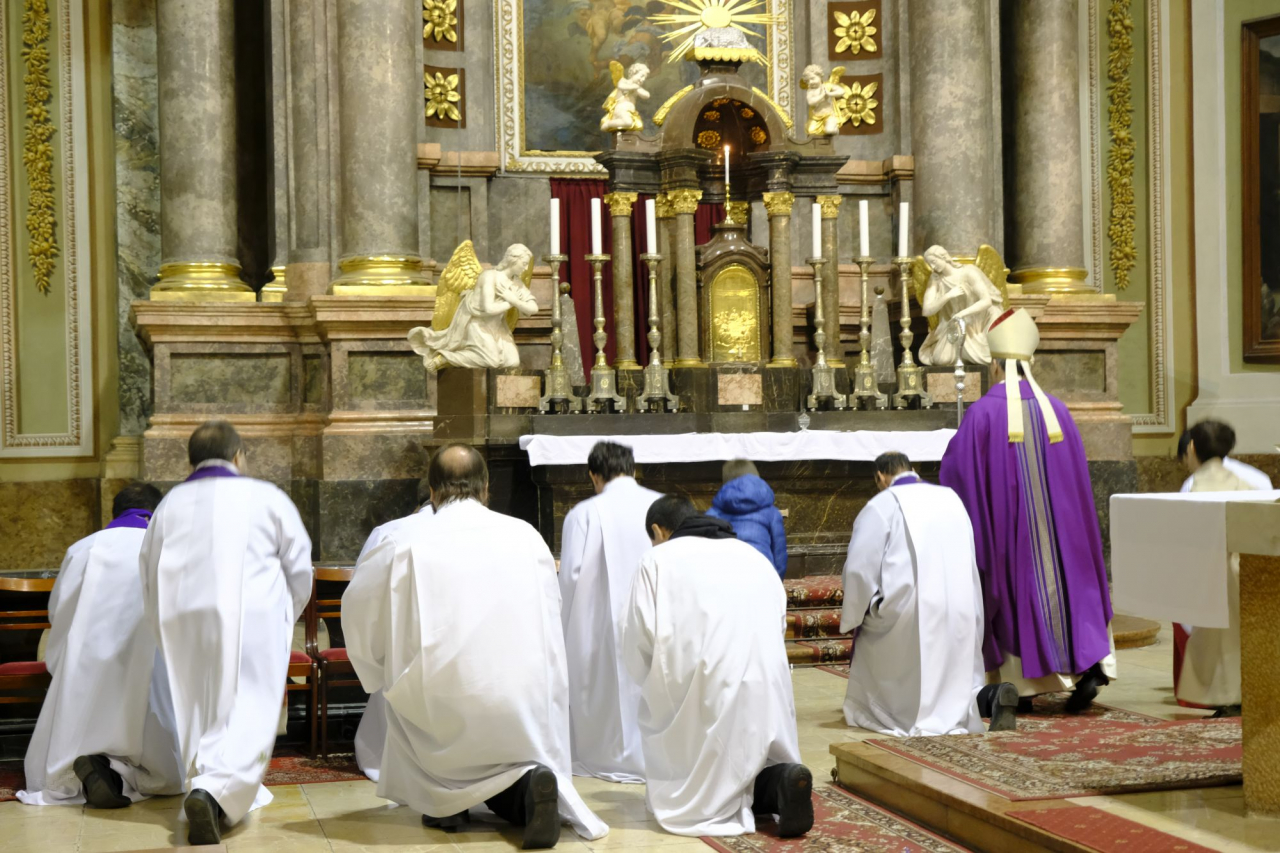 akolitus_pecsi_egyhazmegye1