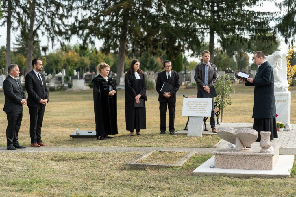 2025_10_15_Meg_nem_gyertya_09