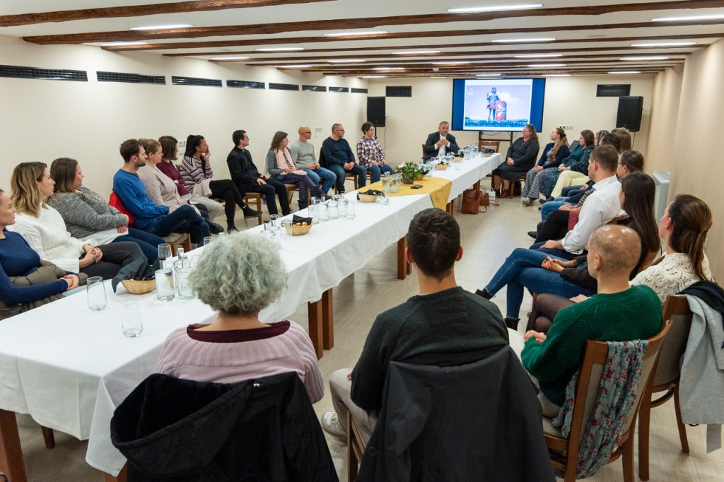 2025_11_13_fiatal_felnott_forum_24