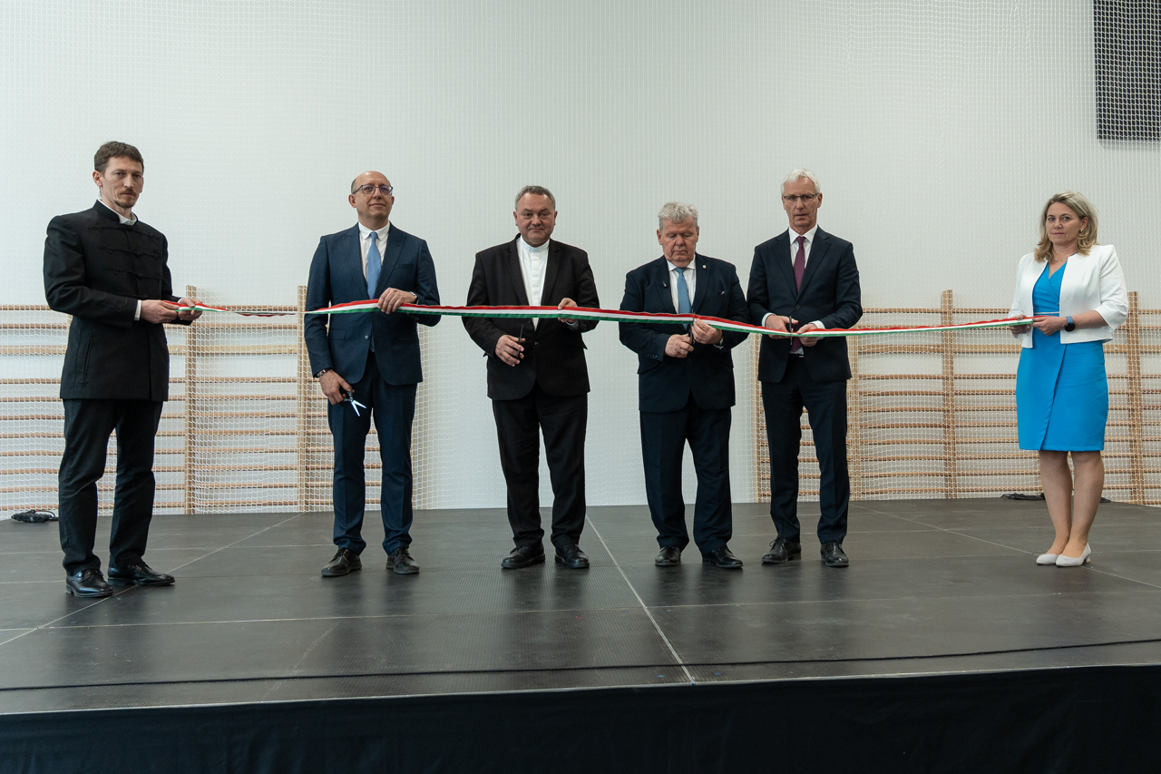 2026_03_11_paks_tornacsarnok_atadas_65