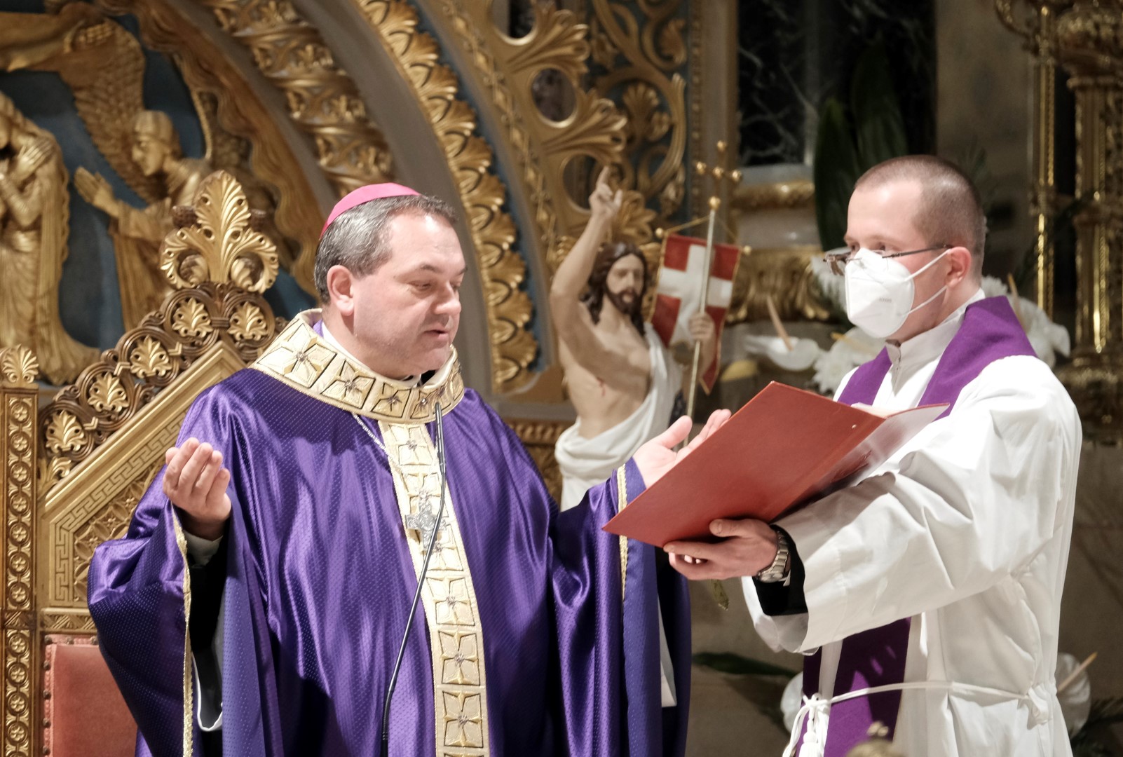 Elhunyt_püspökök_miséje_9