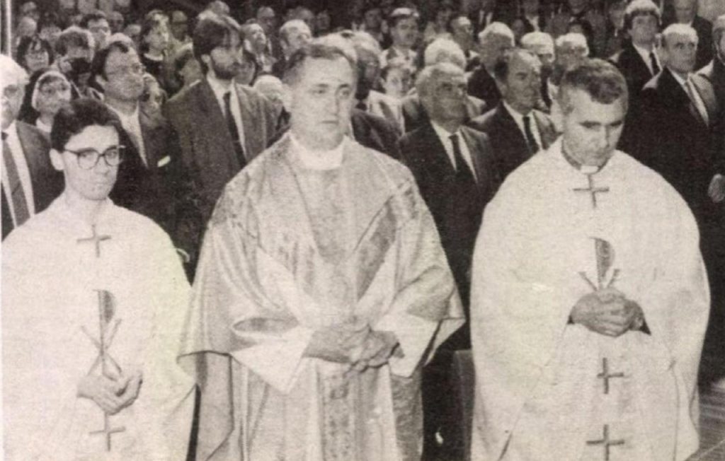 UjEmber_1994_06_05_265-266