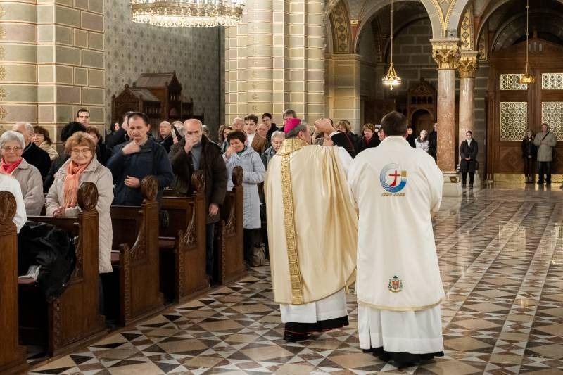 imageye___-_imgi_12_thumb_736_2024_01_06_szentsegimadas vizkereszt_22