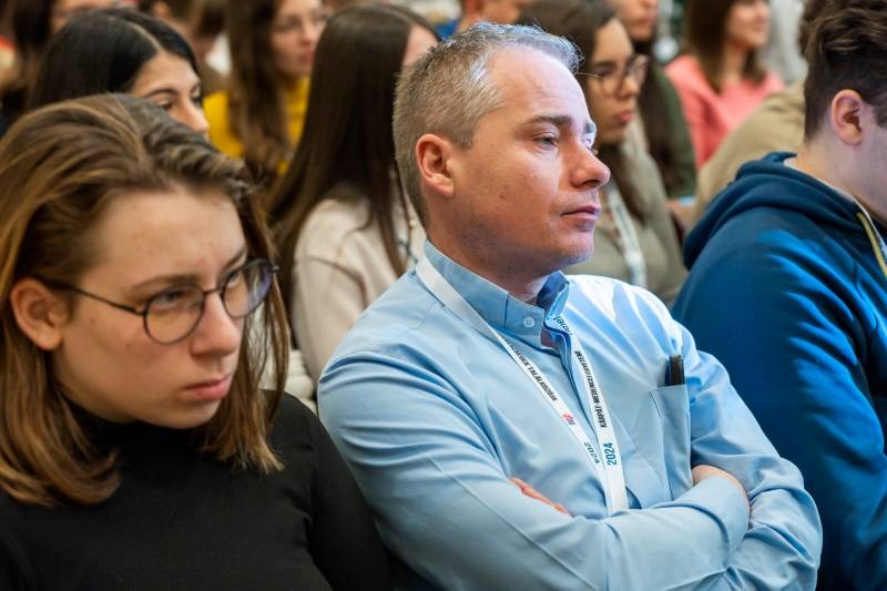 imageye___-_imgi_15_thumb_758_2024_02_10_kerekasztal_20