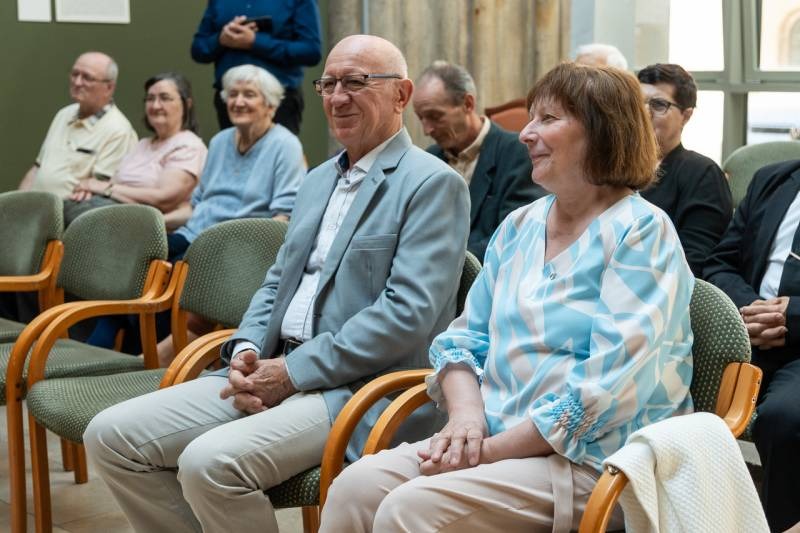 imageye___-_imgi_17_thumb_921_2025_05_28_papszulo talalkozo_15