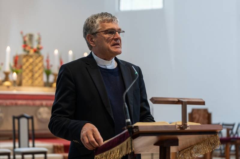 imageye___-_imgi_22_thumb_832_2024_09_14_bata_34