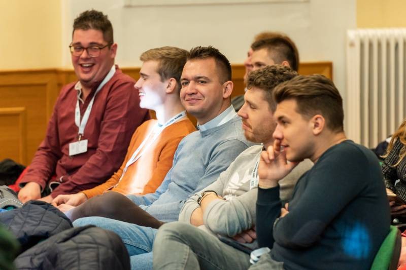 imageye___-_imgi_25_thumb_758_2024_02_10_kerekasztal_36