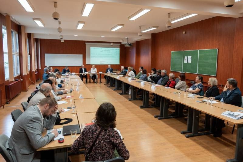 imageye___-_imgi_28_thumb_838_2024_10_04_kamme konferencia_31