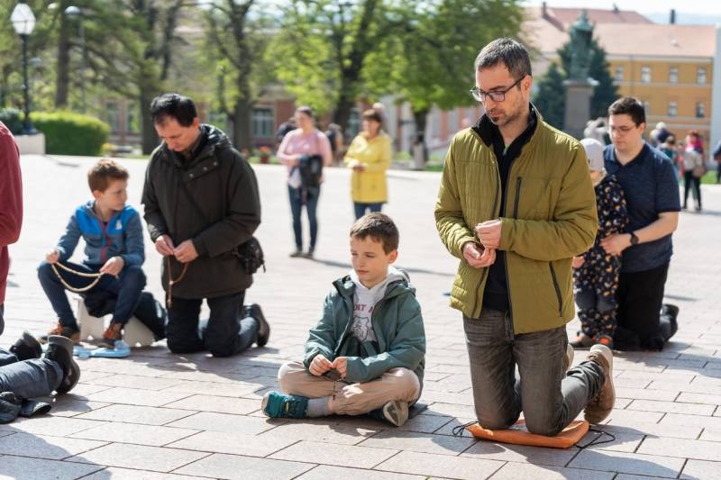 imageye___-_imgi_38_thumb_896_2025_04_05_terden allo rozsafuzer_50