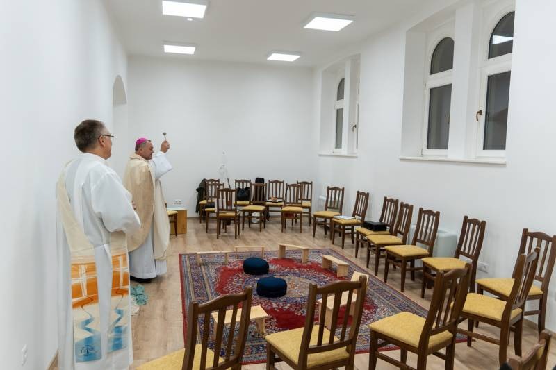 imageye___-_imgi_53_thumb_971_2025_10_12_Pius kozossegi_53