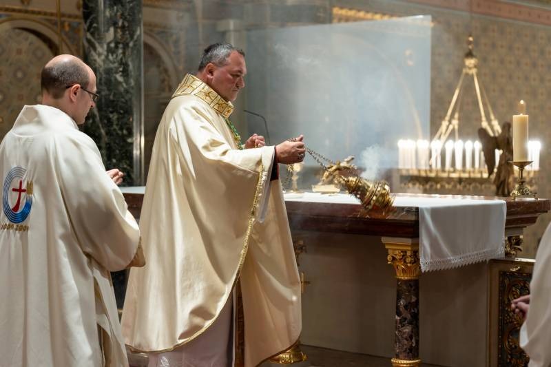 imageye___-_imgi_72_thumb_772_2024_03_30_nagyszombat_78