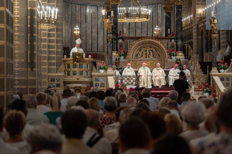 imgi_87_thumb_804_2024_06_29_MM_BL_jubileum_87