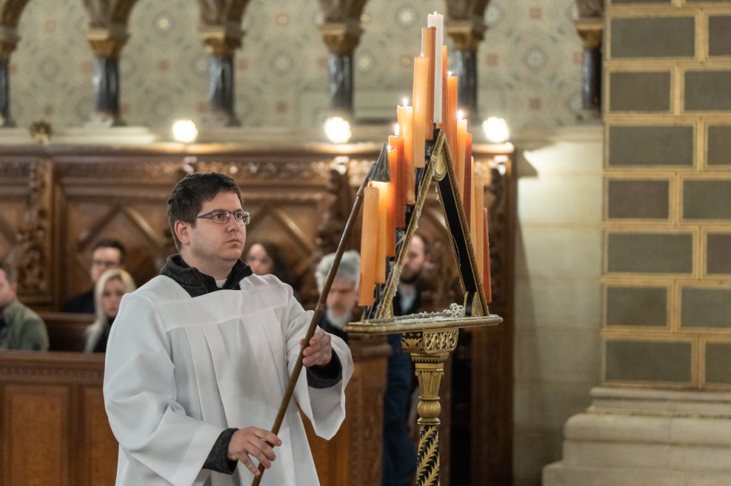 2026_04_01_sotetzsolozsma_18